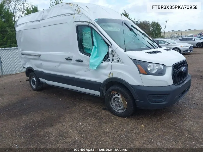 2023 Ford Transit-250 Cargo Van VIN: 1FTBR3X85PKA70958 Lot: 40778282