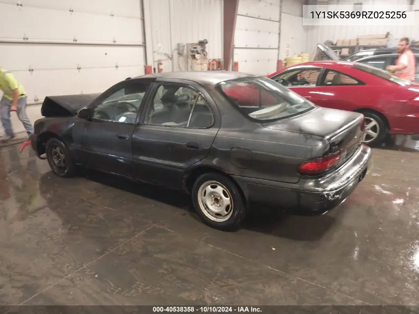 1994 Geo Prizm Lsi VIN: 1Y1SK5369RZ025256 Lot: 40538358