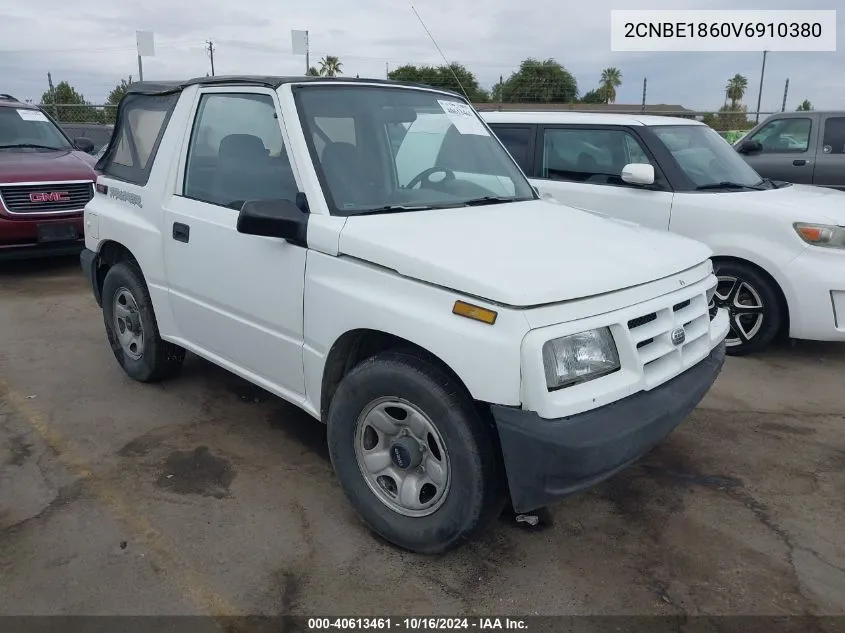 1997 Geo Tracker Softtop VIN: 2CNBE1860V6910380 Lot: 40613461