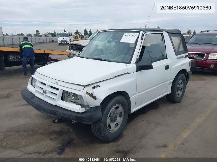 1997 Geo Tracker Softtop VIN: 2CNBE1860V6910380 Lot: 40613461