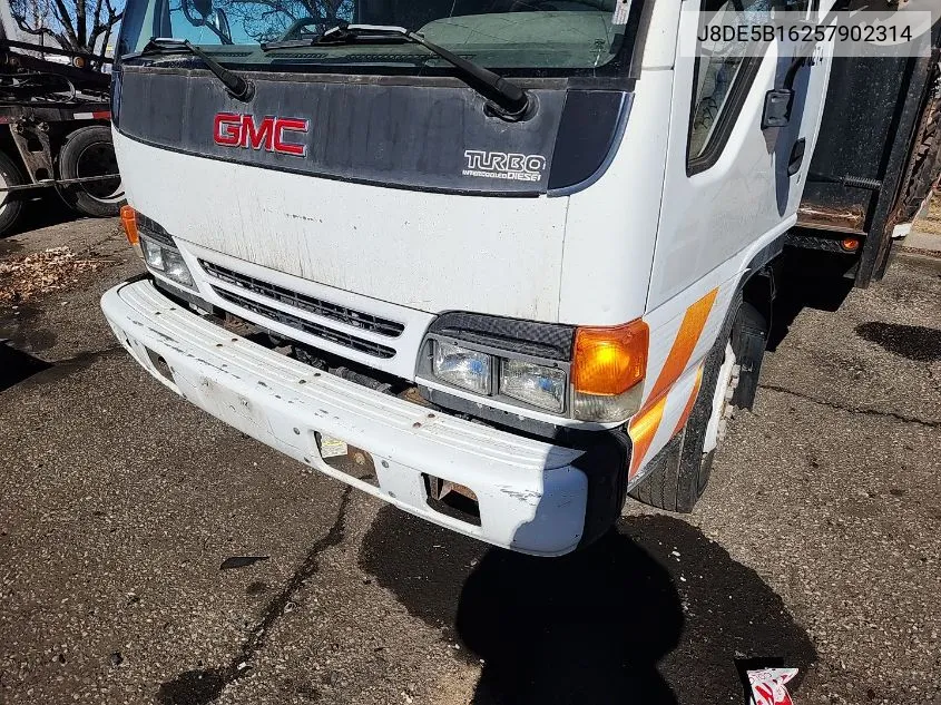 J8DE5B16257902314 2005 GMC W5500 Dsl Reg