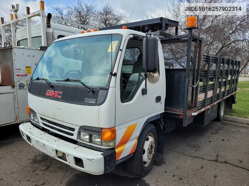 2005 GMC W5500 Dsl Reg VIN: J8DE5B16257902314 Lot: 40417934