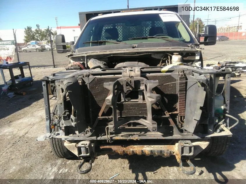 2007 GMC Sierra 3500 Chassis Work Truck VIN: 1GDJC34K17E584698 Lot: 40629627