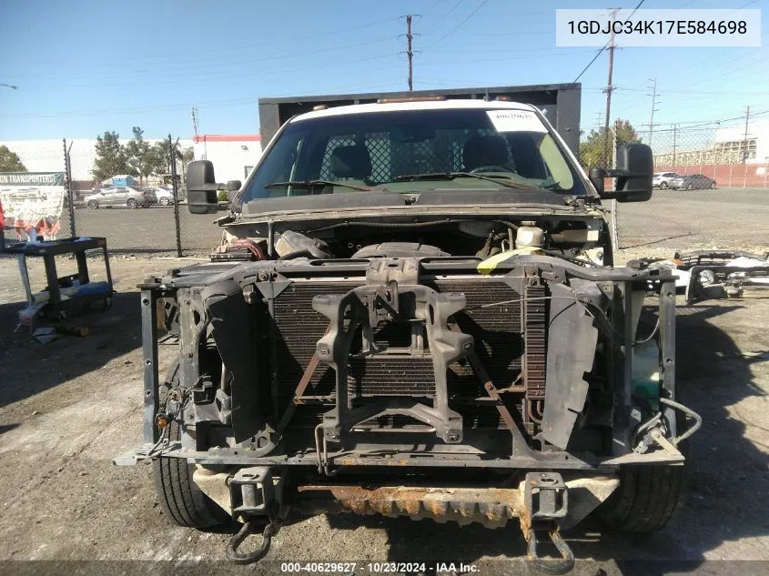 2007 GMC Sierra 3500 Chassis Work Truck VIN: 1GDJC34K17E584698 Lot: 40629627