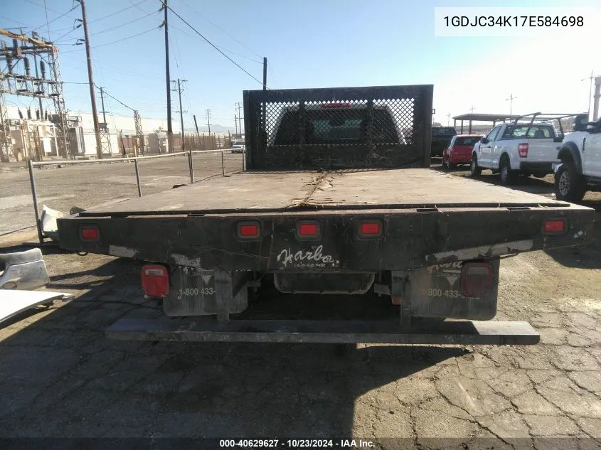 2007 GMC Sierra 3500 Chassis Work Truck VIN: 1GDJC34K17E584698 Lot: 40629627