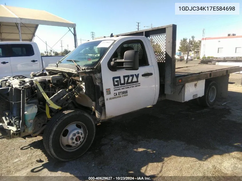 2007 GMC Sierra 3500 Chassis Work Truck VIN: 1GDJC34K17E584698 Lot: 40629627