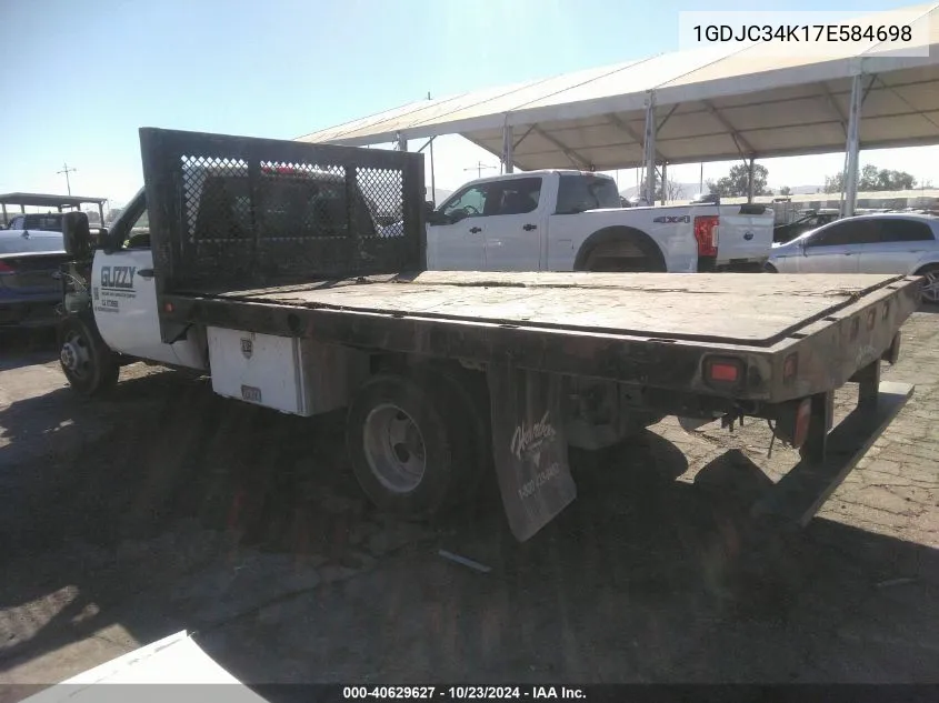 2007 GMC Sierra 3500 Chassis Work Truck VIN: 1GDJC34K17E584698 Lot: 40629627