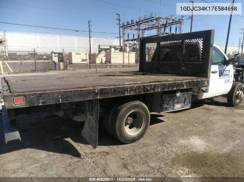 2007 GMC Sierra 3500 Chassis Work Truck VIN: 1GDJC34K17E584698 Lot: 40629627