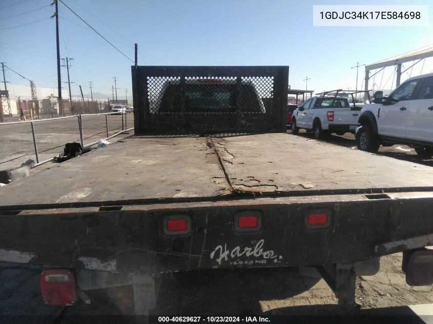 2007 GMC Sierra 3500 Chassis Work Truck VIN: 1GDJC34K17E584698 Lot: 40629627