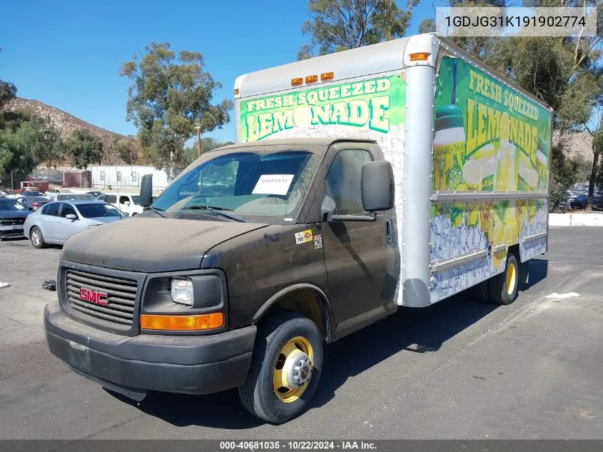 2009 GMC Savana Cutaway Work Van VIN: 1GDJG31K191902774 Lot: 40681035