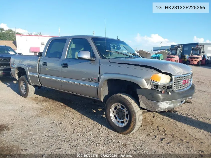 2002 GMC Sierra 2500Hd Sle VIN: 1GTHK23132F225266 Lot: 39772275