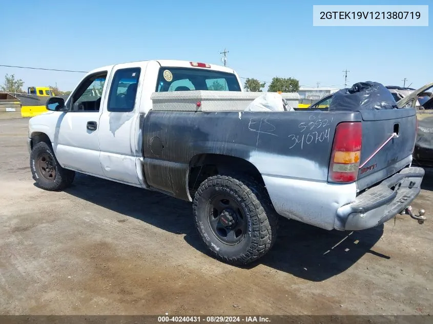 2002 GMC Sierra 1500 Standard VIN: 2GTEK19V121380719 Lot: 40240431