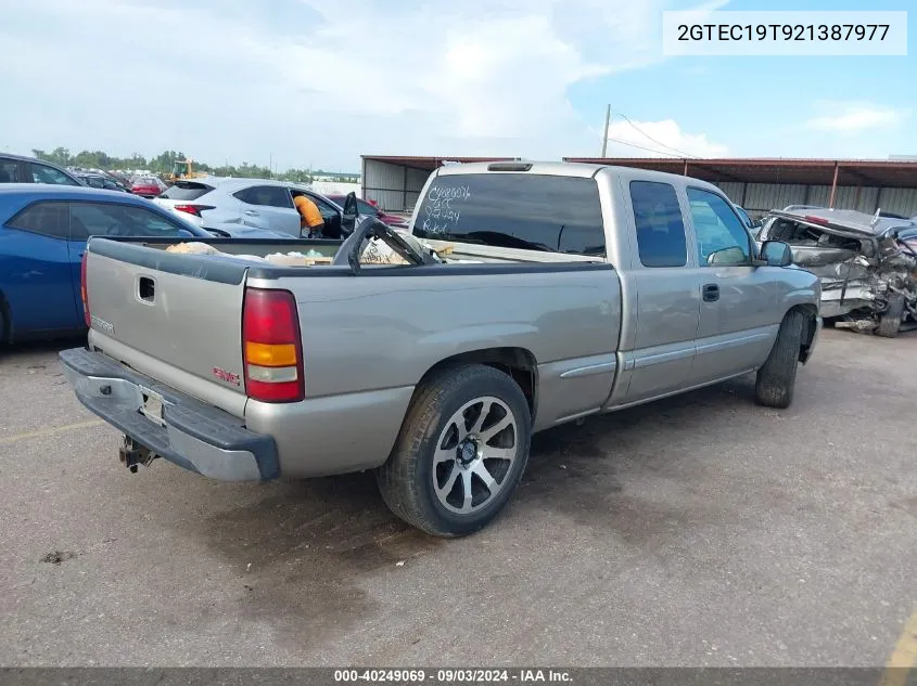 2002 GMC Sierra 1500 Sle VIN: 2GTEC19T921387977 Lot: 40249069