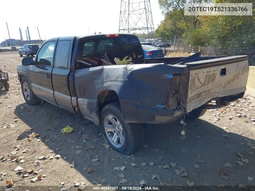 2002 GMC Sierra 1500 Sle VIN: 2GTEC19T521336766 Lot: 40387007