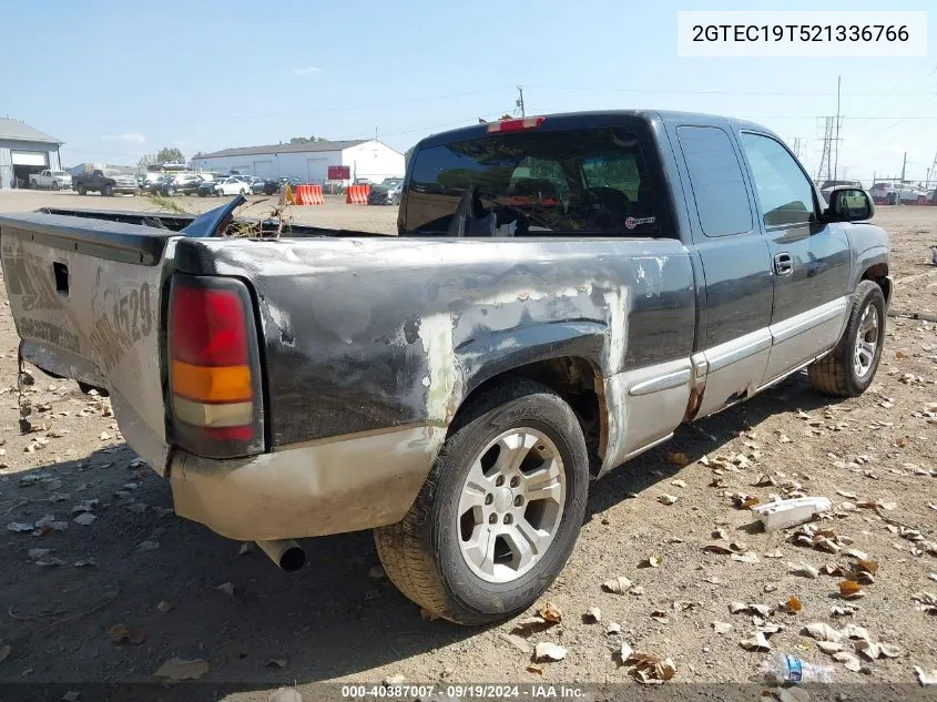 2002 GMC Sierra 1500 Sle VIN: 2GTEC19T521336766 Lot: 40387007