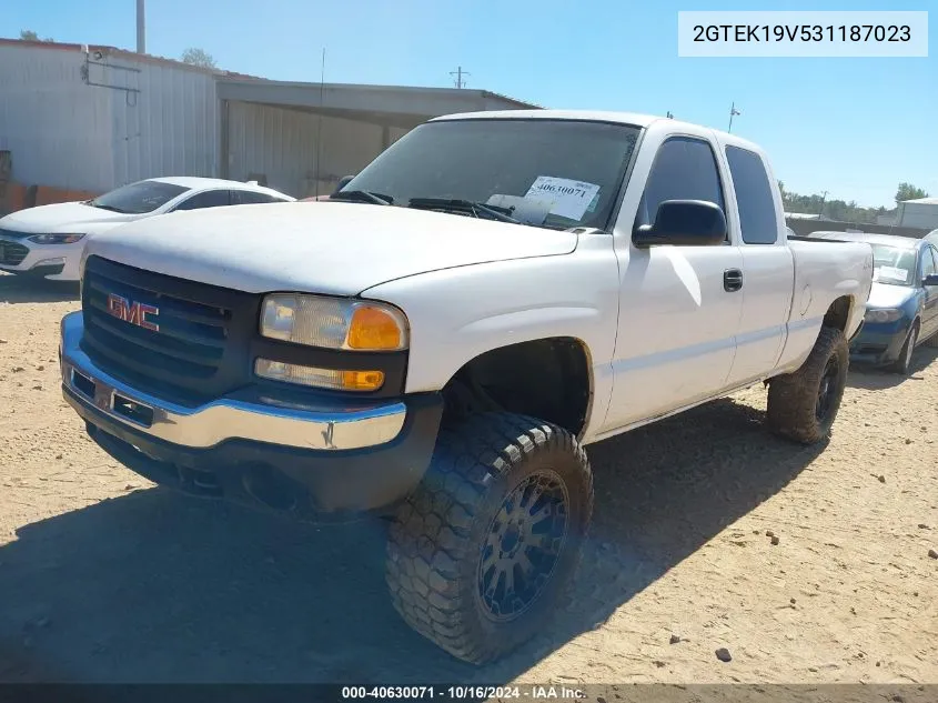 2003 GMC Sierra 1500 VIN: 2GTEK19V531187023 Lot: 40630071