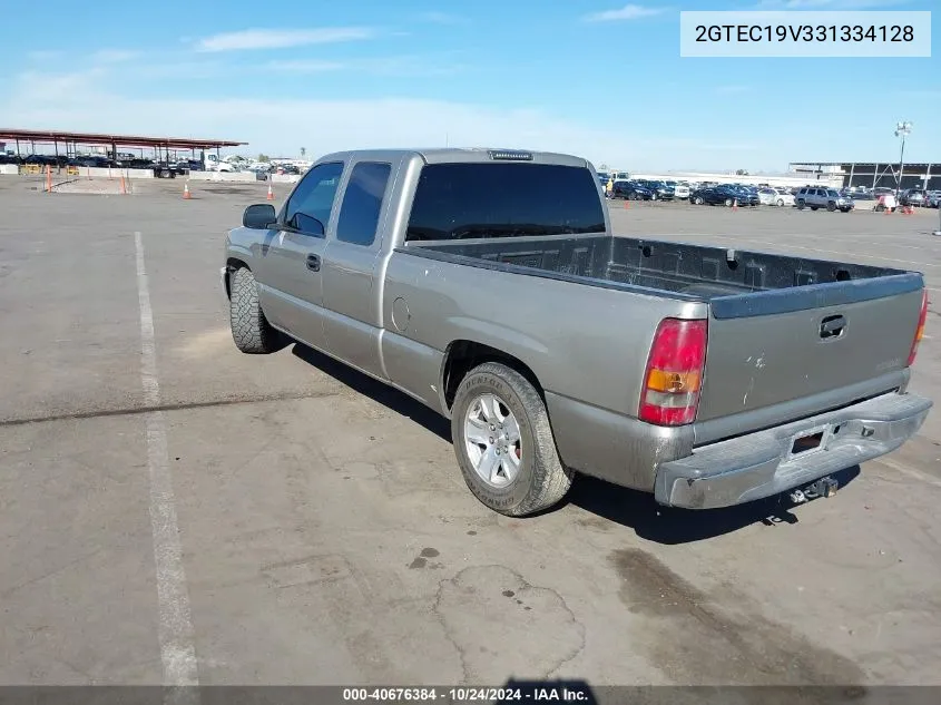 2003 GMC Sierra 1500 VIN: 2GTEC19V331334128 Lot: 40676384