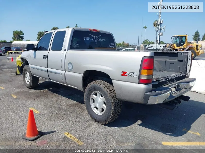 2005 GMC Sierra 1500 Sle VIN: 2GTEK19B251223808 Lot: 40284083