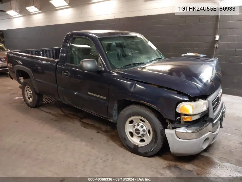 2005 GMC Sierra 2500Hd Work Truck VIN: 1GTHK24U55E180933 Lot: 40366336