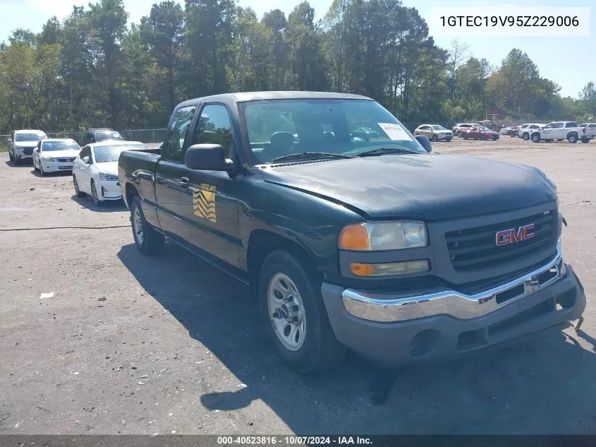 2005 GMC New Sierra C1500 VIN: 1GTEC19V95Z229006 Lot: 40523816