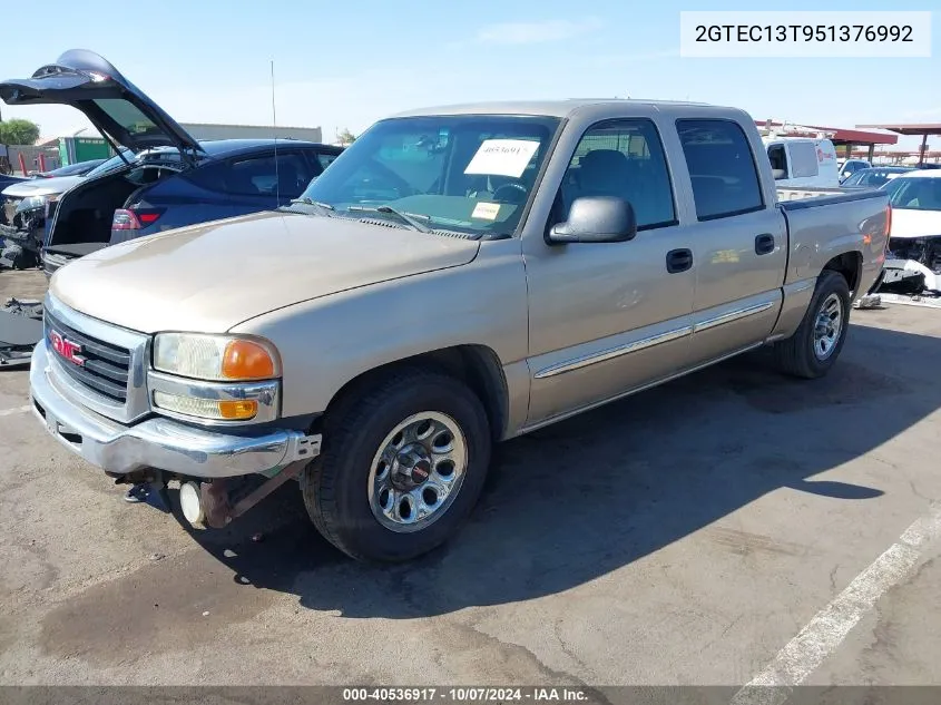 2005 GMC Sierra 1500 Sle VIN: 2GTEC13T951376992 Lot: 40536917