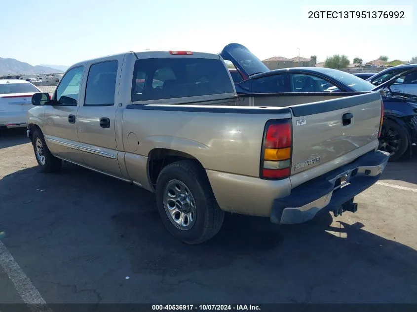 2005 GMC Sierra 1500 Sle VIN: 2GTEC13T951376992 Lot: 40536917