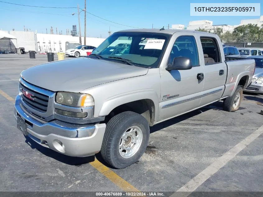 2005 GMC Sierra 2500Hd Slt VIN: 1GTHC23235F905971 Lot: 40676889