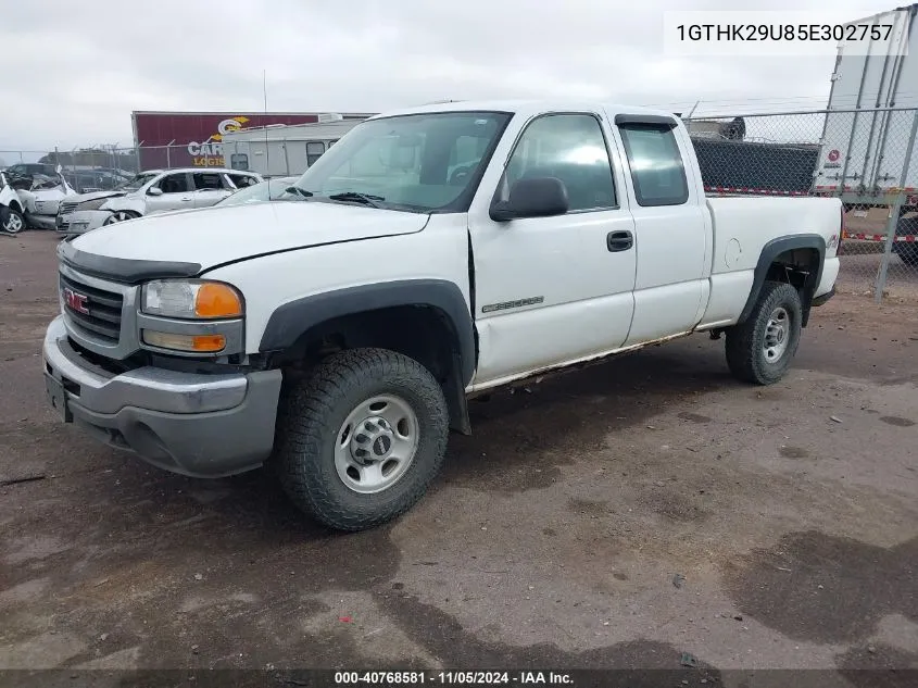 2005 GMC Sierra 2500Hd Work Truck VIN: 1GTHK29U85E302757 Lot: 40768581