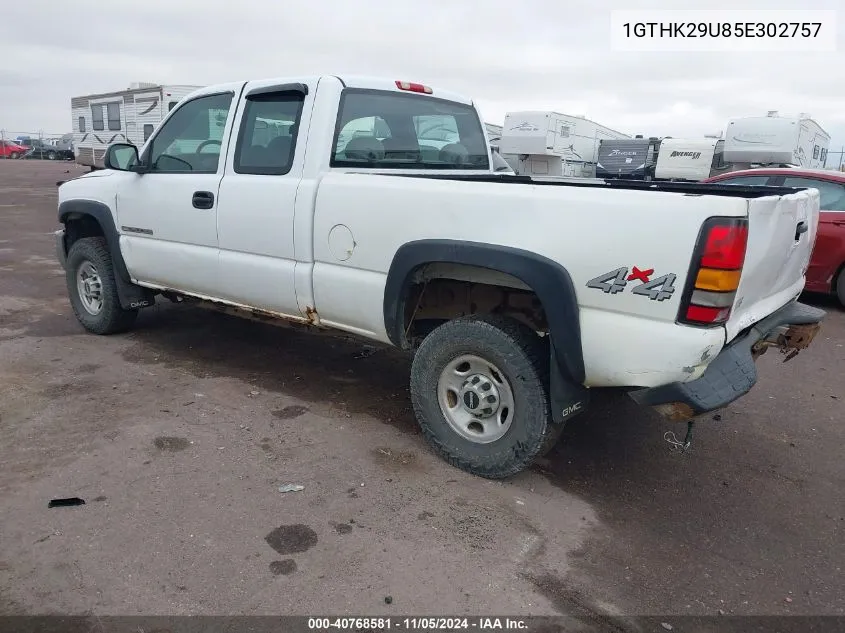 2005 GMC Sierra 2500Hd Work Truck VIN: 1GTHK29U85E302757 Lot: 40768581