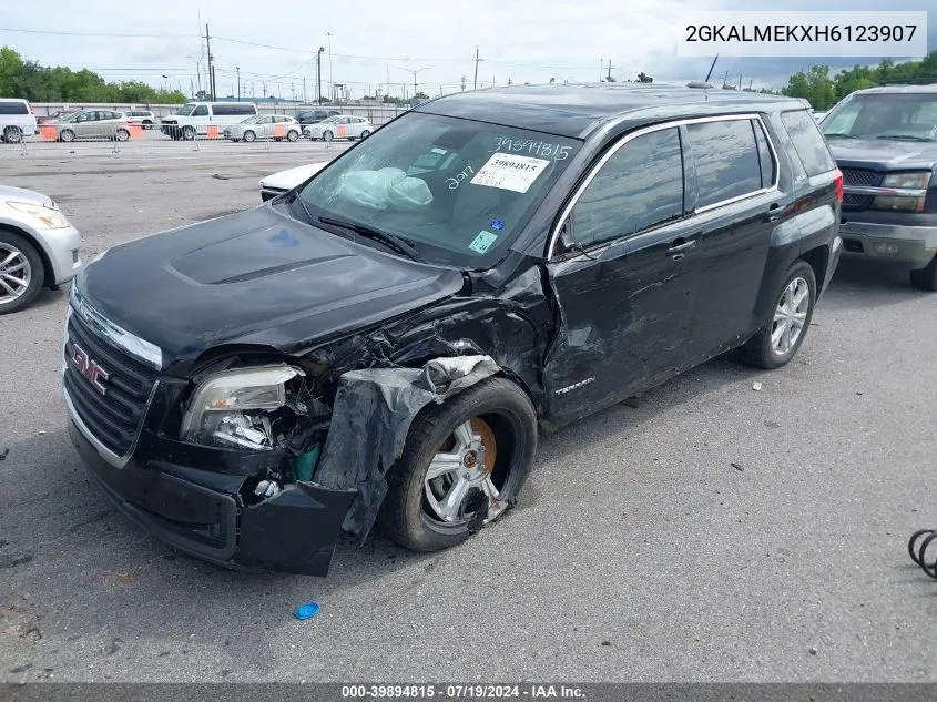 2GKALMEKXH6123907 2017 GMC Terrain Sle-1