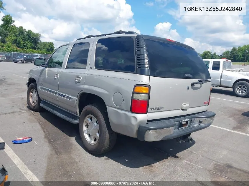 2005 GMC Yukon Slt VIN: 1GKEK13Z55J242840 Lot: 39806088