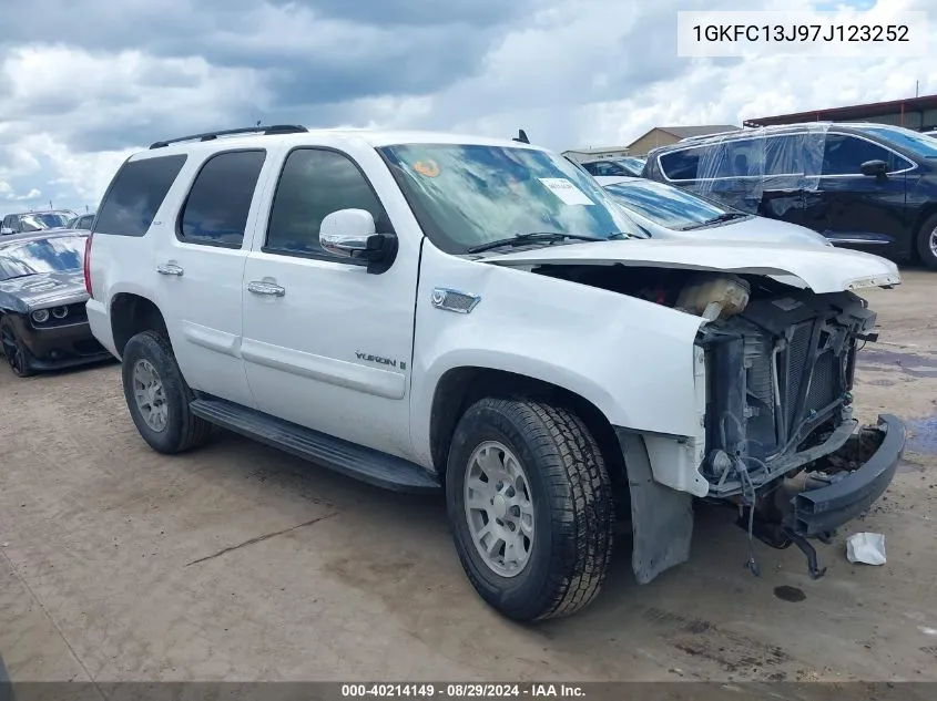 2007 GMC Yukon Slt VIN: 1GKFC13J97J123252 Lot: 40214149