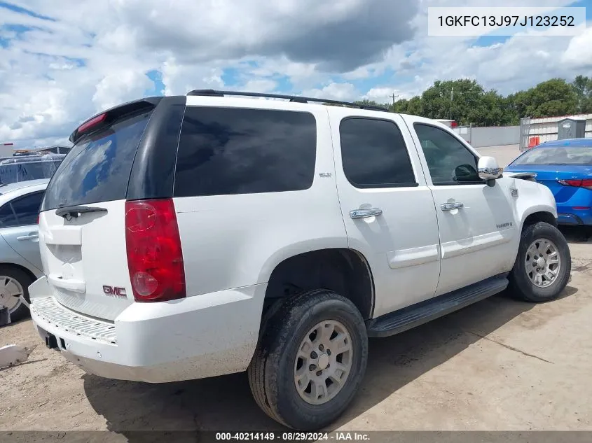 2007 GMC Yukon Slt VIN: 1GKFC13J97J123252 Lot: 40214149