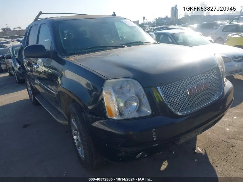 2007 GMC Yukon Denali VIN: 1GKFK63827J20945 Lot: 40572685