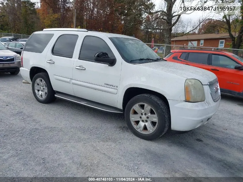 2007 GMC Yukon Denali VIN: 1GKFK63847J195957 Lot: 40745103