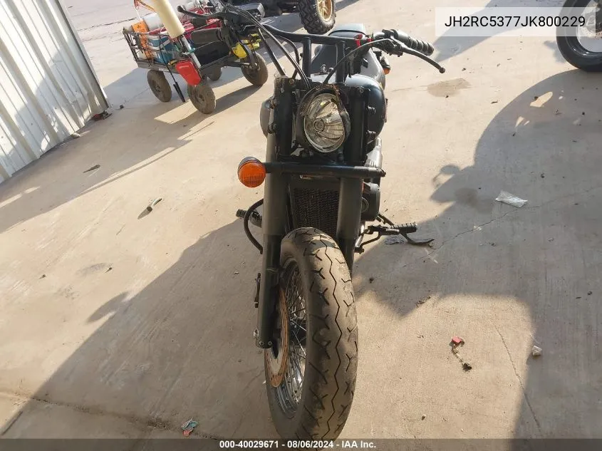 JH2RC5377JK800229 2018 Honda Vt750 C2B