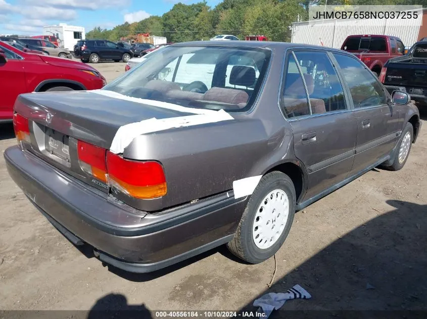 1992 Honda Accord Lx/Ex VIN: JHMCB7658NC037255 Lot: 40556184