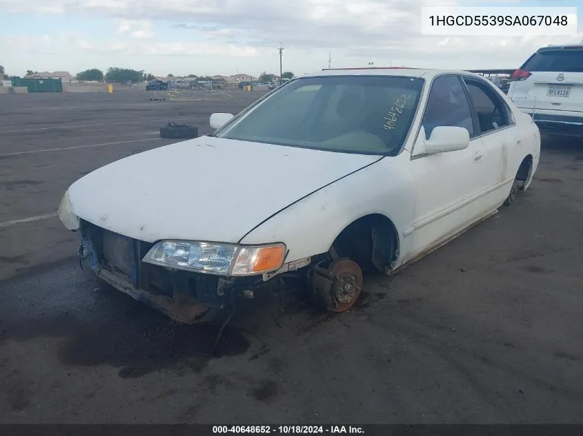 1995 Honda Accord Lx/Ex VIN: 1HGCD5539SA067048 Lot: 40648652