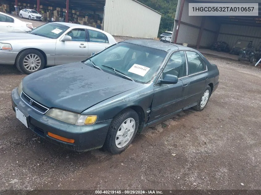 1996 Honda Accord Lx/Ex VIN: 1HGCD5632TA010657 Lot: 40219145