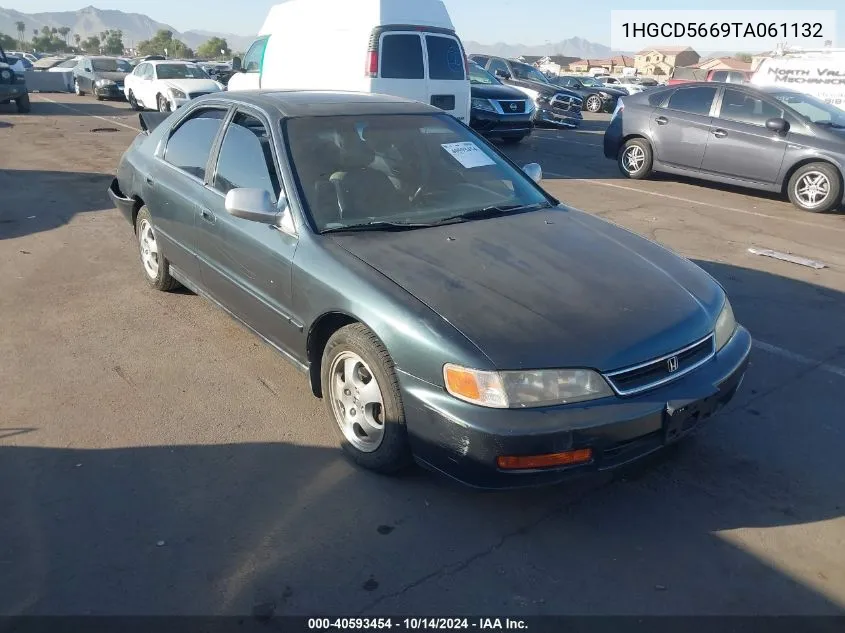 1996 Honda Accord Ex VIN: 1HGCD5669TA061132 Lot: 40593454