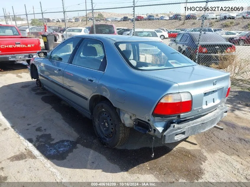 1996 Honda Accord Lx/Ex VIN: 1HGCD5632TA226069 Lot: 40616209