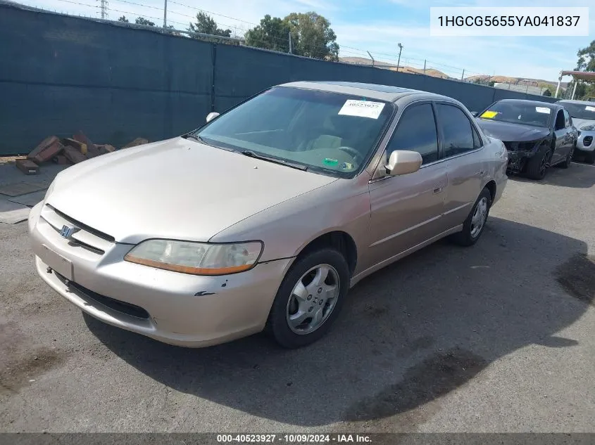 2000 Honda Accord 2.3 Ex VIN: 1HGCG5655YA041837 Lot: 40523927