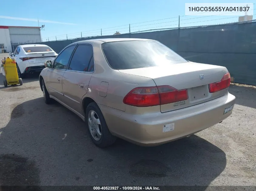 2000 Honda Accord 2.3 Ex VIN: 1HGCG5655YA041837 Lot: 40523927