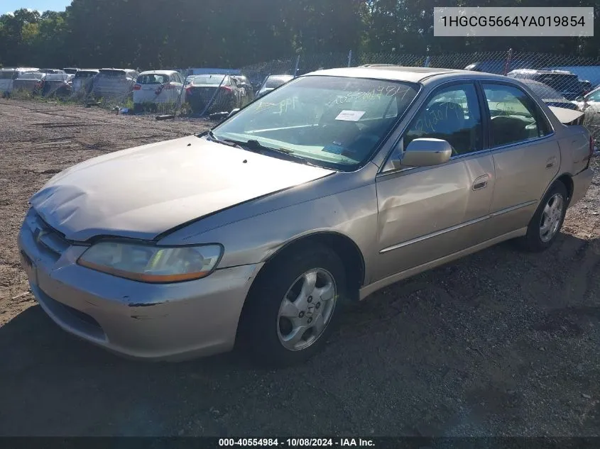 2000 Honda Accord 2.3 Ex VIN: 1HGCG5664YA019854 Lot: 40554984