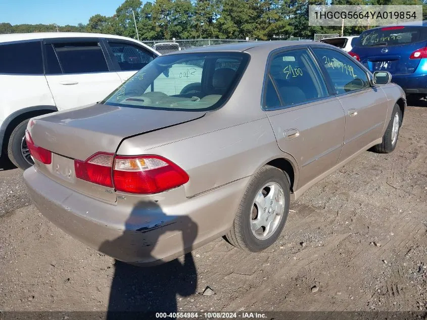 2000 Honda Accord 2.3 Ex VIN: 1HGCG5664YA019854 Lot: 40554984