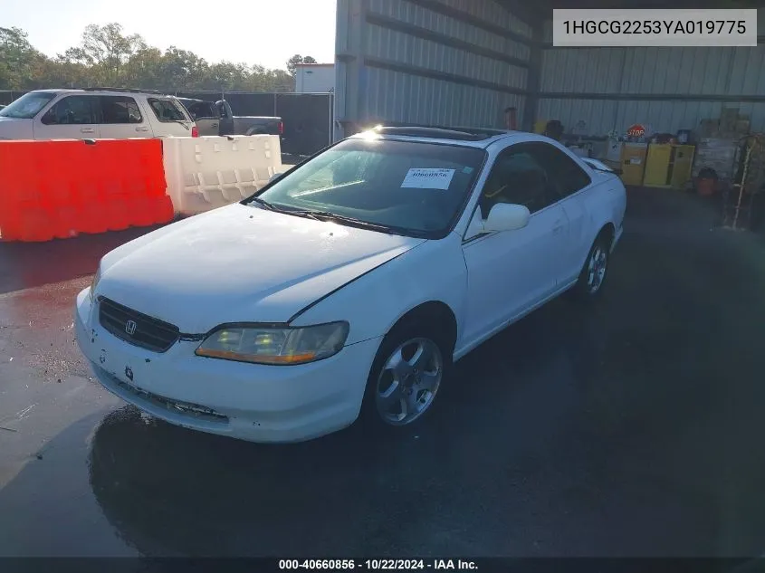 2000 Honda Accord 3.0 Ex VIN: 1HGCG2253YA019775 Lot: 40660856