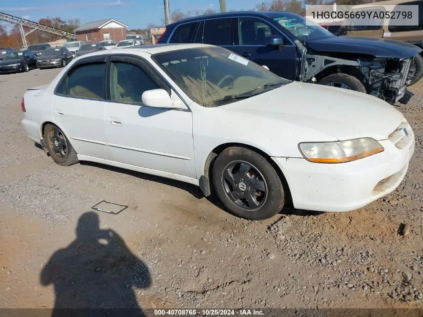 2000 Honda Accord 2.3 Ex VIN: 1HGCG5669YA052798 Lot: 40708765