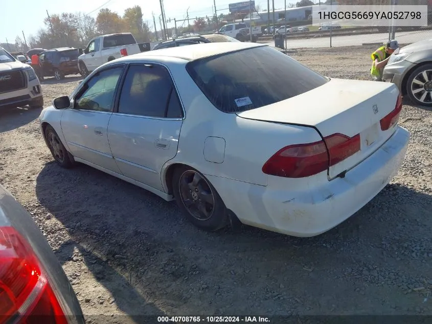 2000 Honda Accord 2.3 Ex VIN: 1HGCG5669YA052798 Lot: 40708765