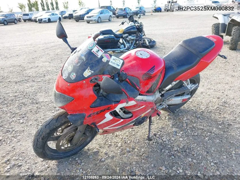 1999 Honda Cbr600 F4/Canada VIN: JH2PC3525XM000832 Lot: 12108263