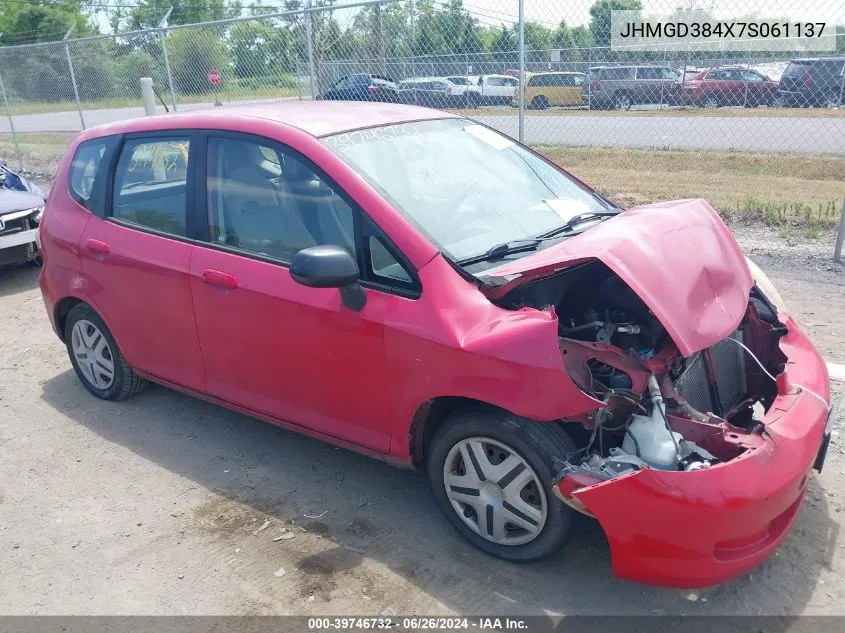 2007 Honda Fit VIN: JHMGD384X7S061137 Lot: 39746732